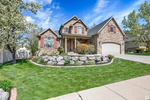 1213 E St Josephs St in Layton, UT - Building Photo