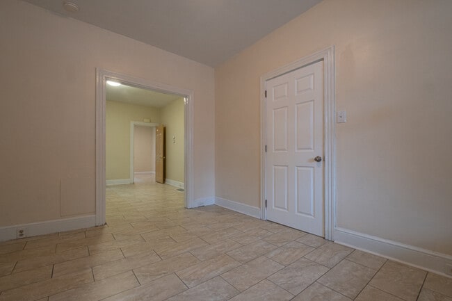 438 Nevin St, Unit Apt. 1 in Lancaster, PA - Building Photo - Building Photo