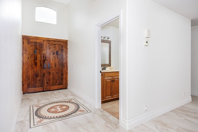 26602 Via Noveno in Mission Viejo, CA - Building Photo - Building Photo
