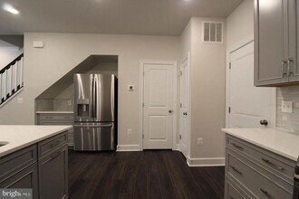 43477 Stonewood Crossing Ter in Ashburn, VA - Building Photo - Building Photo