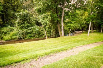 Balsam Mountain Apartments in Waynesville, NC - Foto de edificio - Building Photo