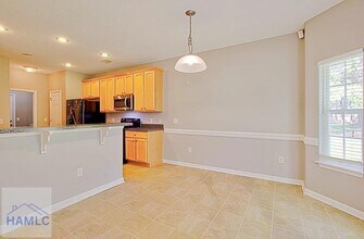 8 Limestone Ln in Savannah, GA - Foto de edificio - Building Photo