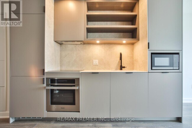 property at 55 Charles St E