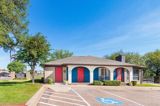 Heritage Square in Waco, TX - Building Photo - Building Photo