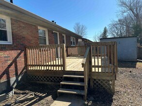 9812 Sunkist Way in Louisville, KY - Building Photo - Building Photo