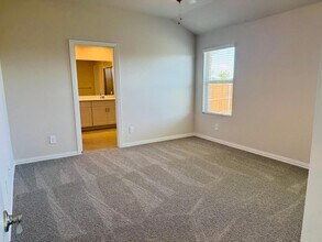 801 Easthill Dr in McKinney, TX - Building Photo - Building Photo