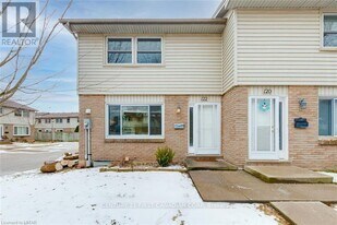 690 Little Grey St in London, ON - Building Photo