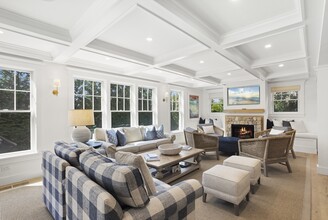 13 Gingy Ln in Nantucket, MA - Building Photo - Building Photo