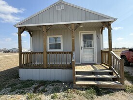 19 Aspen Cir in Wilson, OK - Building Photo