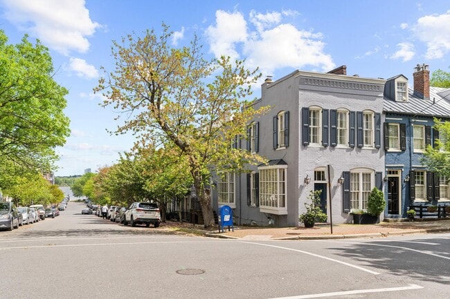 400 S Lee St in Alexandria, VA - Building Photo - Building Photo