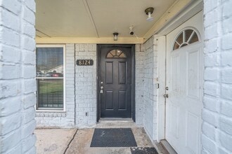 8124 Beech Cove Ln in Houston, TX - Building Photo - Building Photo