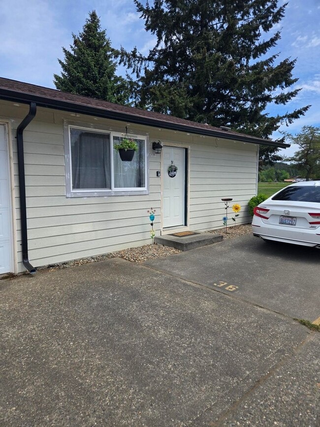 209 Newaukum Golf Dr in Chehalis, WA - Building Photo - Building Photo