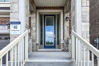 30 Bridgeland Dr. in Whitby, ON - Building Photo - Building Photo