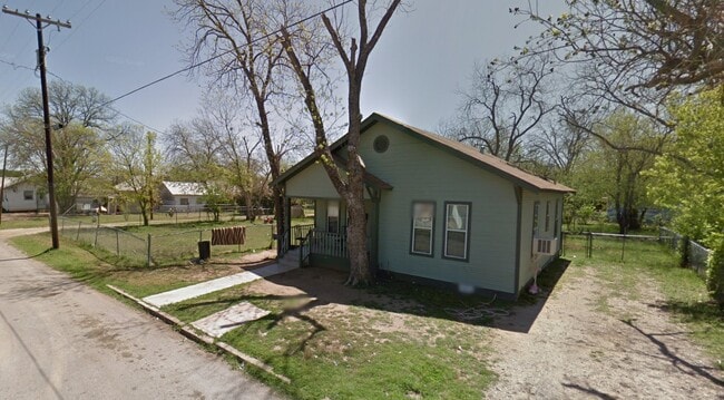 1812 Avenue I