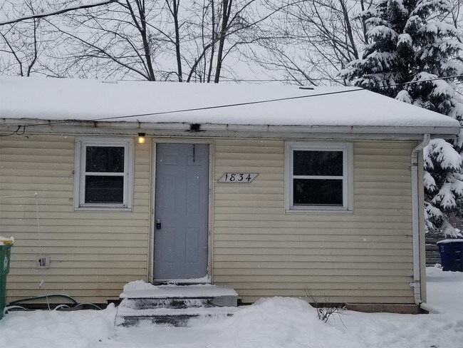 1834 14th Ave-Unit -1834 in Green Bay, WI - Building Photo - Building Photo