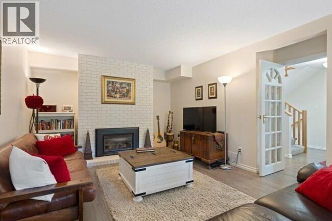 property at 1059 Heritage Blvd