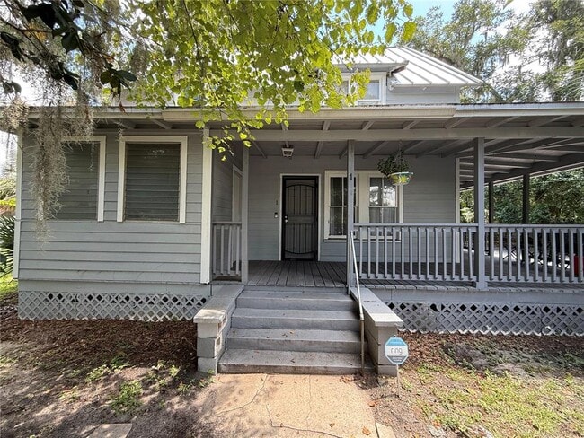 2523 NW 6th St