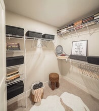 CALIXA Apartment Homes in Camarillo, CA - Foto de edificio - Building Photo