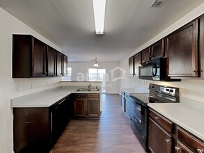 6236 Leslie Dr in Charlotte, NC - Building Photo - Building Photo