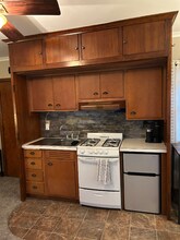 320 W Hayes St in Davenport, IA - Building Photo - Building Photo