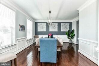 15783 Berkhamstead Pl in Leesburg, VA - Building Photo - Building Photo
