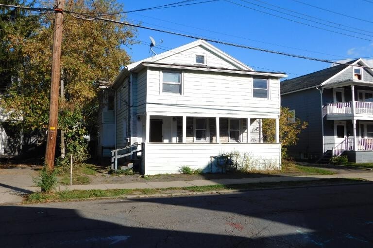 16 Emmett St in Binghamton, NY - Building Photo