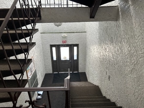 15 Shadowbrook Ln, Unit Unit 15 in Milford, MA - Foto de edificio - Building Photo