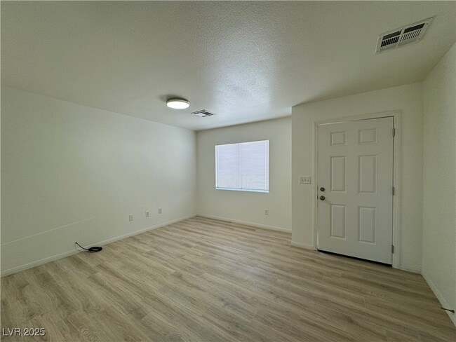 1360 Bourbon St in Pahrump, NV - Building Photo - Building Photo