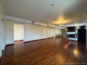 7 Elm St in New Haven, CT - Building Photo - Building Photo