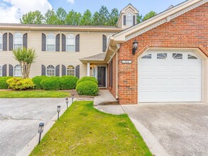 1701 W Oak Dr, Unit #254 in Dalton, GA - Foto de edificio - Building Photo
