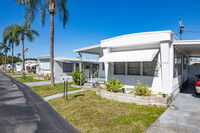 Countryside Estates Mobile Home Park in Clearwater, FL - Foto de edificio - Building Photo