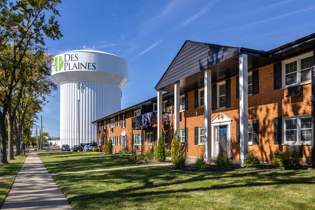 ReNew Des Plaines South in Des Plaines, IL - Building Photo - Building Photo