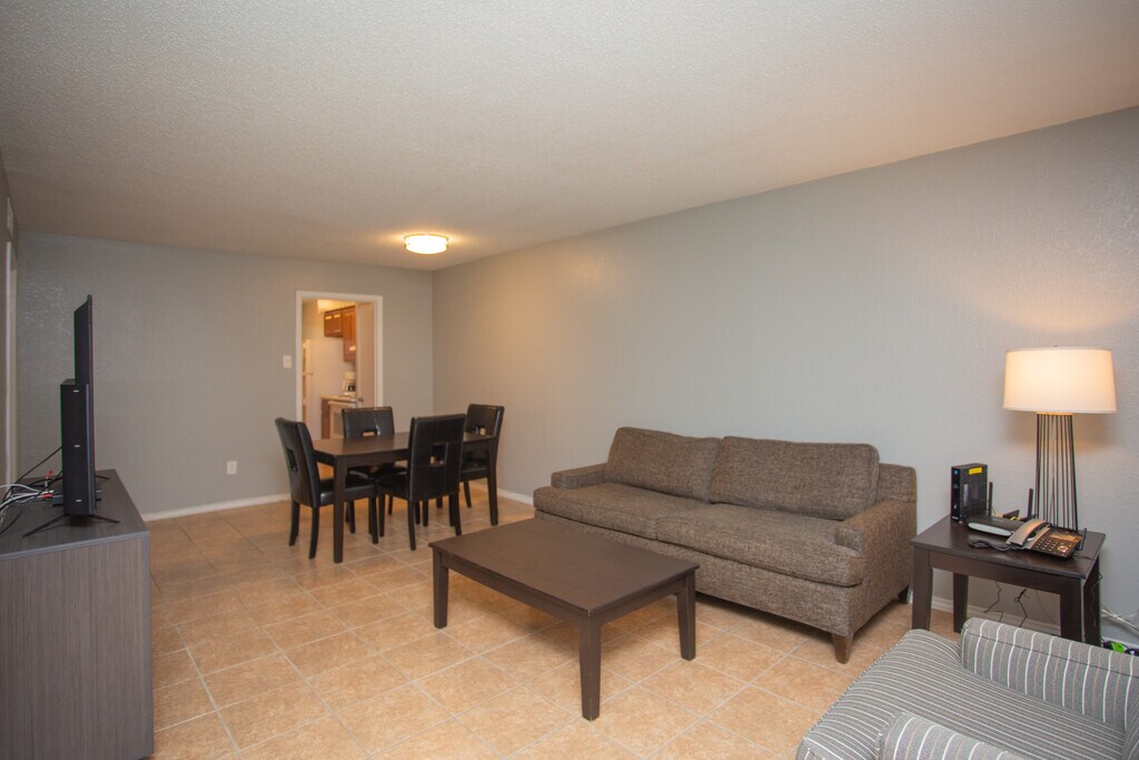 The Paddock on Park Row Apartment Homes in Arlington, TX