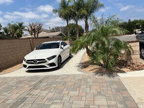 13031 Chaplet Pl in Tustin, CA - Building Photo - Building Photo