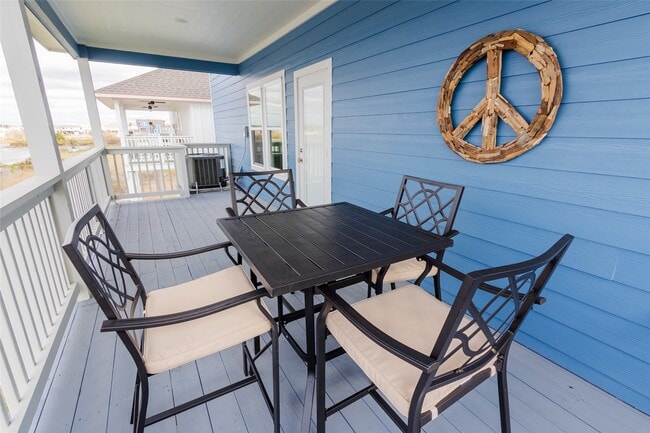 property at 809 Todville Rd