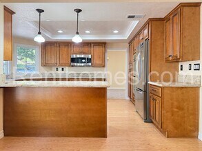 10384 Barrywood Way in San Diego, CA - Building Photo - Building Photo