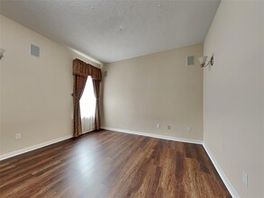2101 Pearl Bay Ct in Pearland, TX - Building Photo - Building Photo
