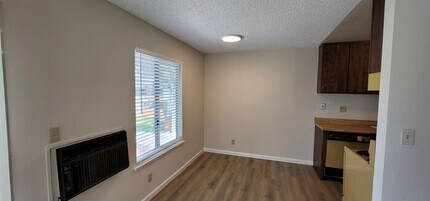 4606 Neil Rd in Reno, NV - Building Photo - Building Photo
