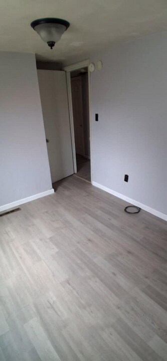 160 6th St in Morgantown, WV - Building Photo