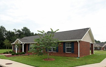 Belle Isle Senior Apartments in Robertsdale, AL - Building Photo - Building Photo