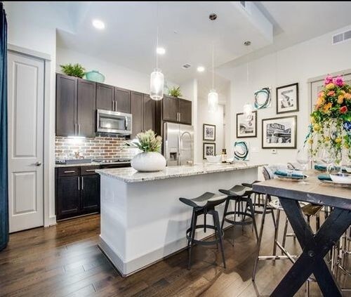 1414 Texas Ave-Unit -StudioA in Houston, TX - Building Photo