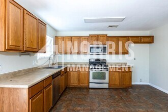 11281 E Wallflower Ln in Florence, AZ - Building Photo - Building Photo