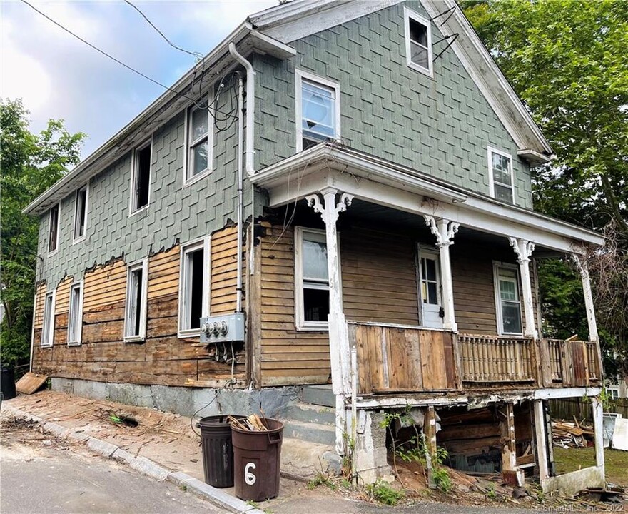 6 Cherry St in Vernon, CT - Building Photo