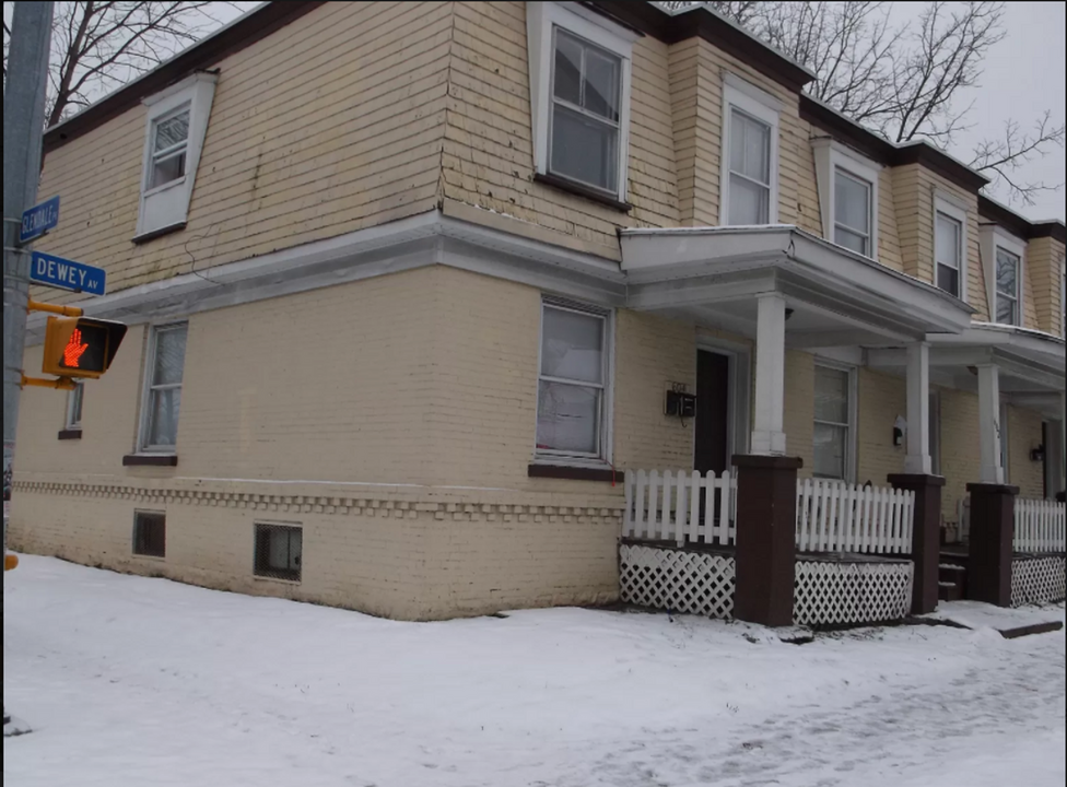 604 Dewey Ave in Rochester, NY - Building Photo