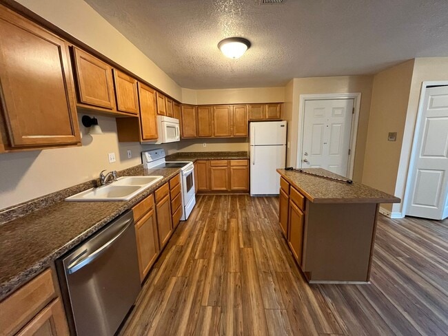 property at 886 Wescott Square