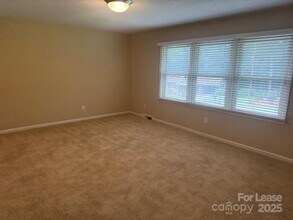 294 Spicewood Cir in Troutman, NC - Building Photo - Building Photo