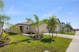 4023 San Felice Ln in North Fort Myers, FL - Building Photo - Building Photo