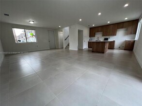 199 Redland Rd in Homestead, FL - Foto de edificio - Building Photo