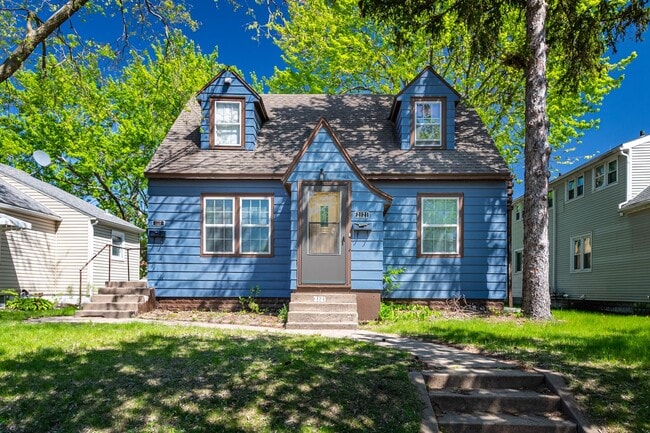 property at 2119 16th St S
