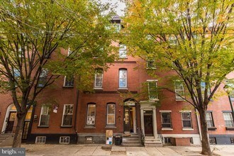 331 S 12th St-Unit -3F in Philadelphia, PA - Building Photo - Building Photo